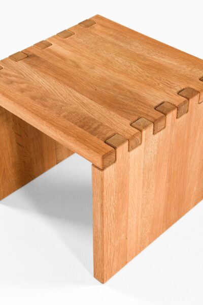 Contemporary side table in solid oak at Studio Schalling