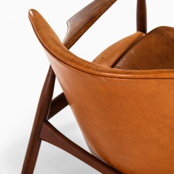 Ib Kofod-Larsen easy chairs model Seal at Studio Schalling