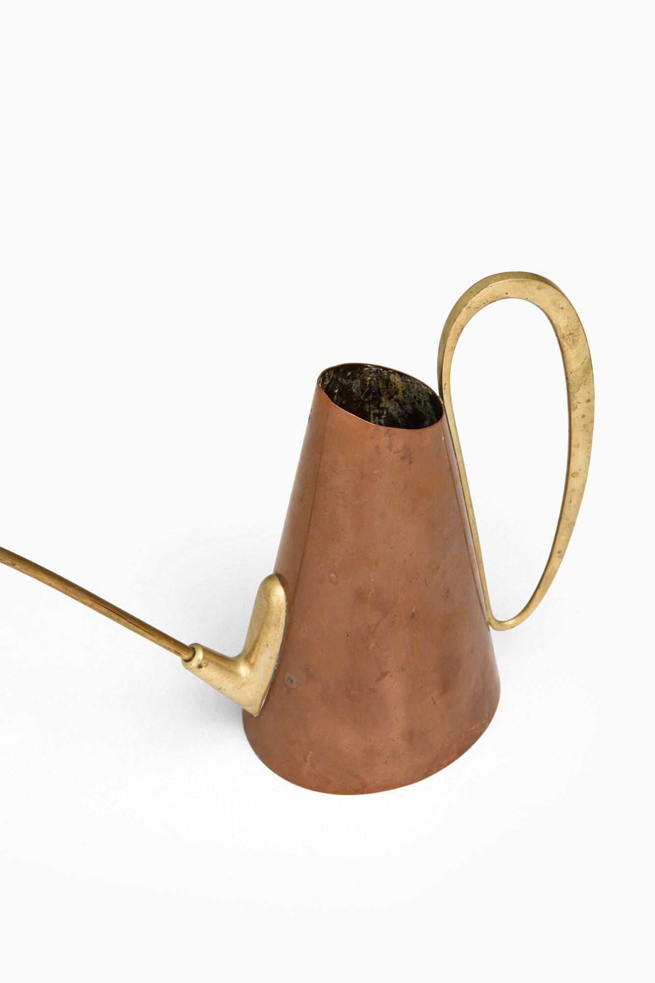 Carl Auböck watering can in brass at Studio Schalling