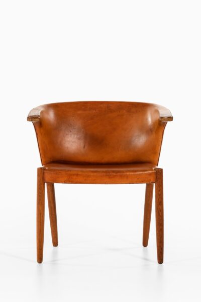 Eskild Pontoppidan armchair in leather at Studio Schalling