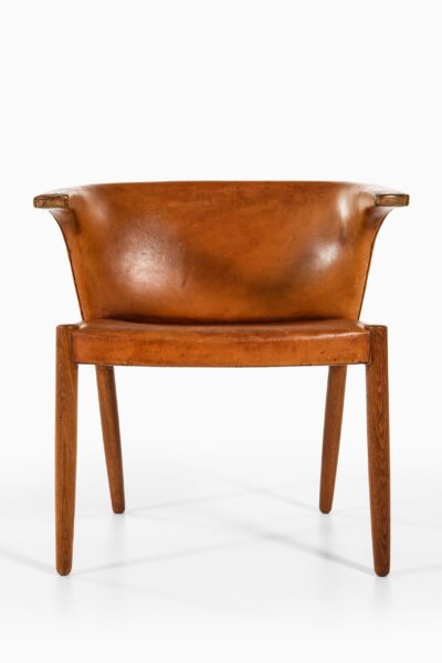 Eskild Pontoppidan armchair in leather at Studio Schalling