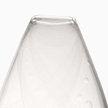 Vicke Lindstrand glass vase by Kosta at Studio Schalling