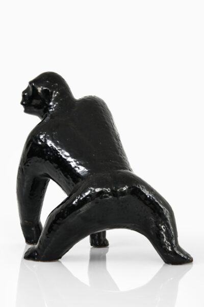 Gorilla sculpture by Gabriel at Studio Schalling