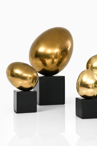 Brass egg sculptures at Studio Schalling