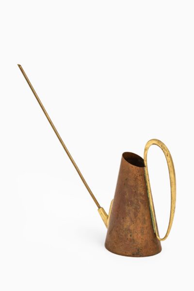 Carl Auböck watering can in brass and copper at Studio Schalling