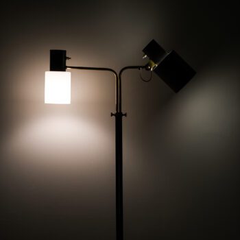 Floor lamp model EN34 by Itsu at Studio Schalling