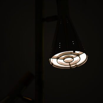 Floor / pole lamp produced by Stiffel at Studio Schalling