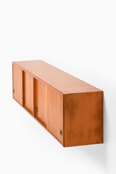 Wall mounted sideboard in oregon pine at Studio Schalling