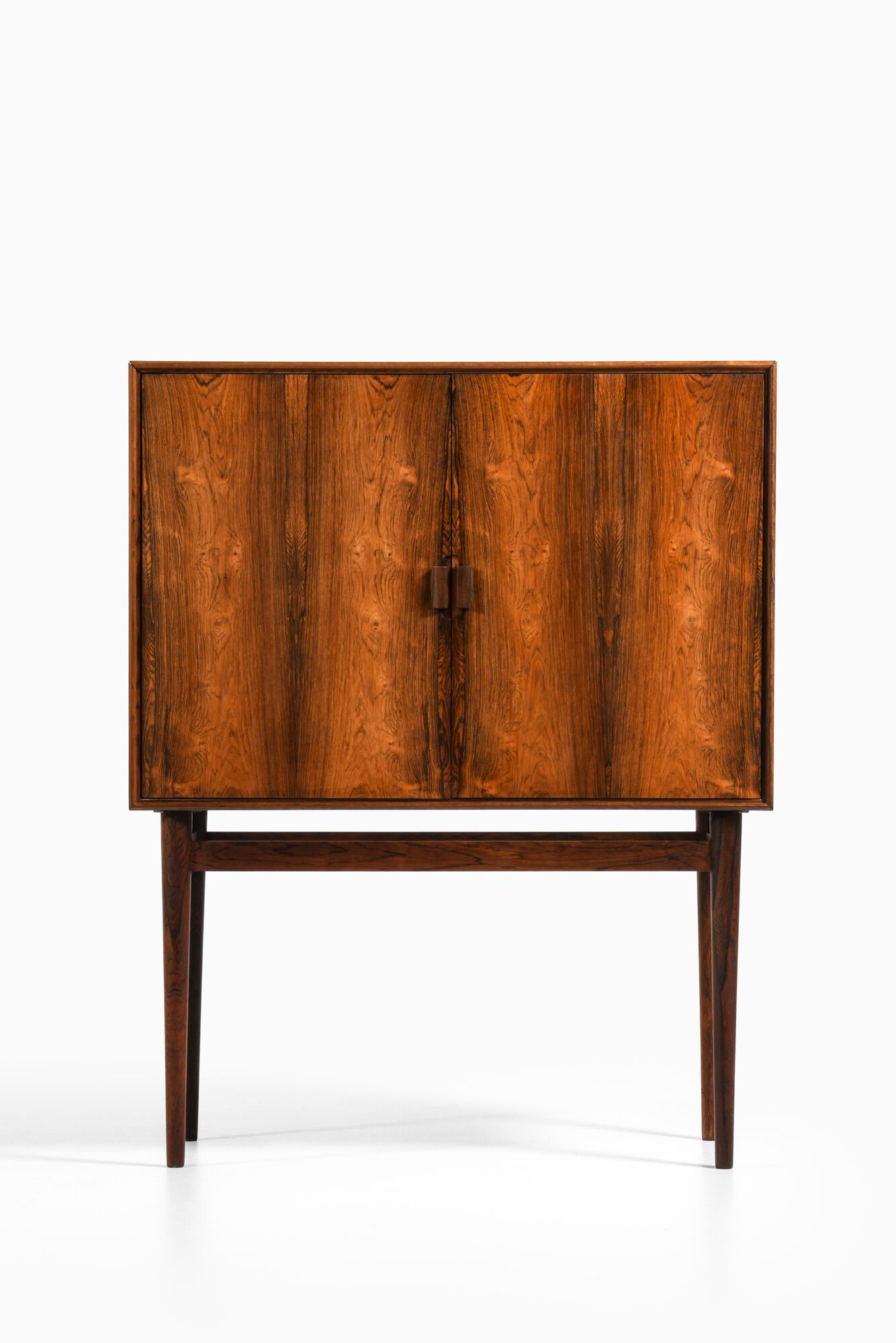 Helge Vestergaard Jensen bar cabinet at Studio Schalling