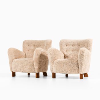Fritz Hansen easy chairs model 3670 at Studio Schalling