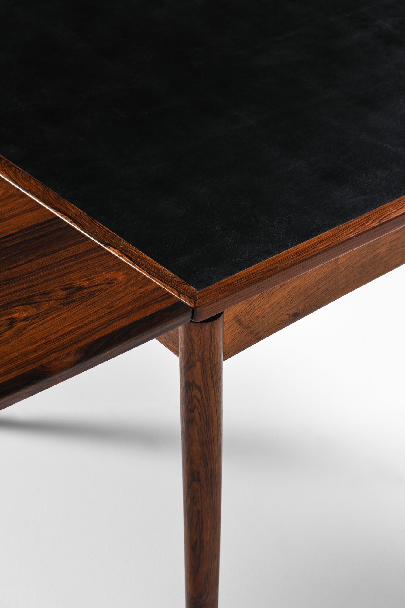 Carlo Jensen game table in rosewood at Studio Schalling