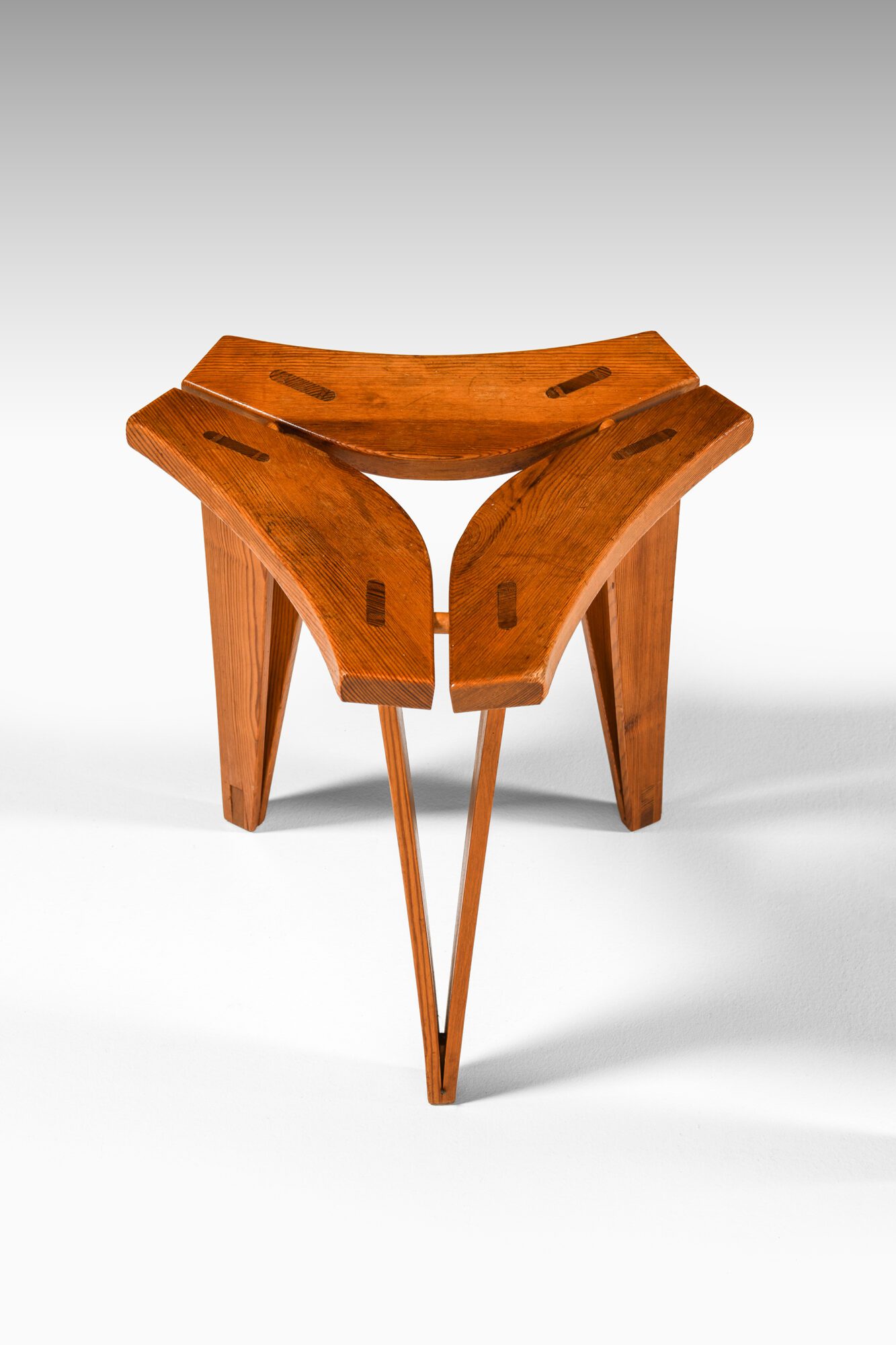 Edvard Wilberg stools in oregon pine at Studio Schalling