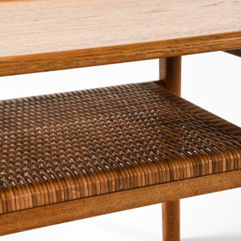Hans Wegner AT-10 coffee table in oak at Studio Schalling
