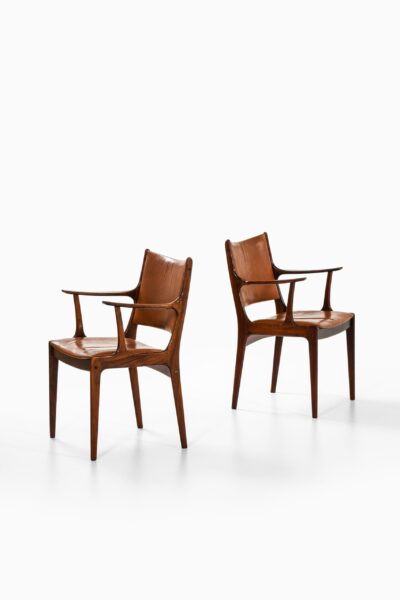 Johannes Andersen dining chairs in rosewood at Studio Schalling