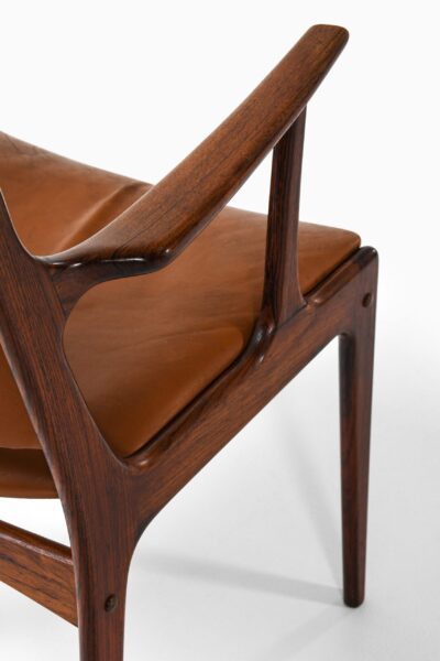 Johannes Andersen dining chairs in rosewood at Studio Schalling