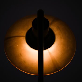 Poul Henningsen table lamp model PH 2/2 at Studio Schalling