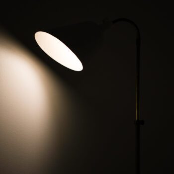 Arne Jacobsen floor lamp by Louis Poulsen at Studio Schalling