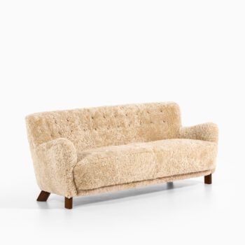 Fritz Hansen sofa model 1669a/4468 at Studio Schalling