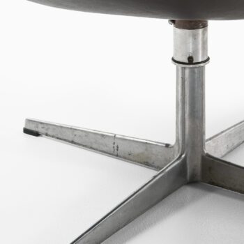 Arne Jacobsen Swan easy chairs at Studio Schalling