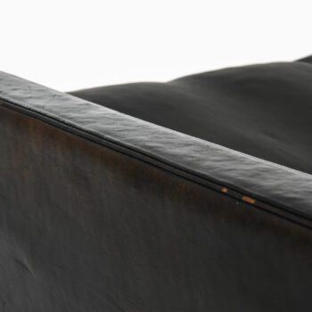 Poul Kjærholm sofa model PK-31/3 at Studio Schalling
