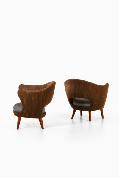 Finn Juhl easy chairs by Søren Willadsen at Studio Schalling