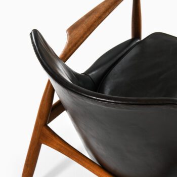 Ib Kofod-Larsen easy chairs model Seal at Studio Schalling