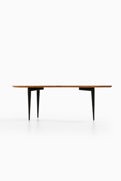 Coffee table produced by Tingströms at Studio Schalling