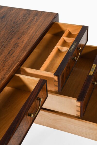 Ole Wanscher desk in rosewood and brass at Studio Schalling