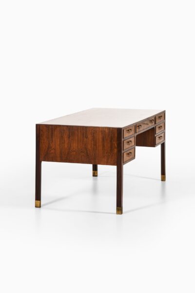 Ole Wanscher desk in rosewood and brass at Studio Schalling