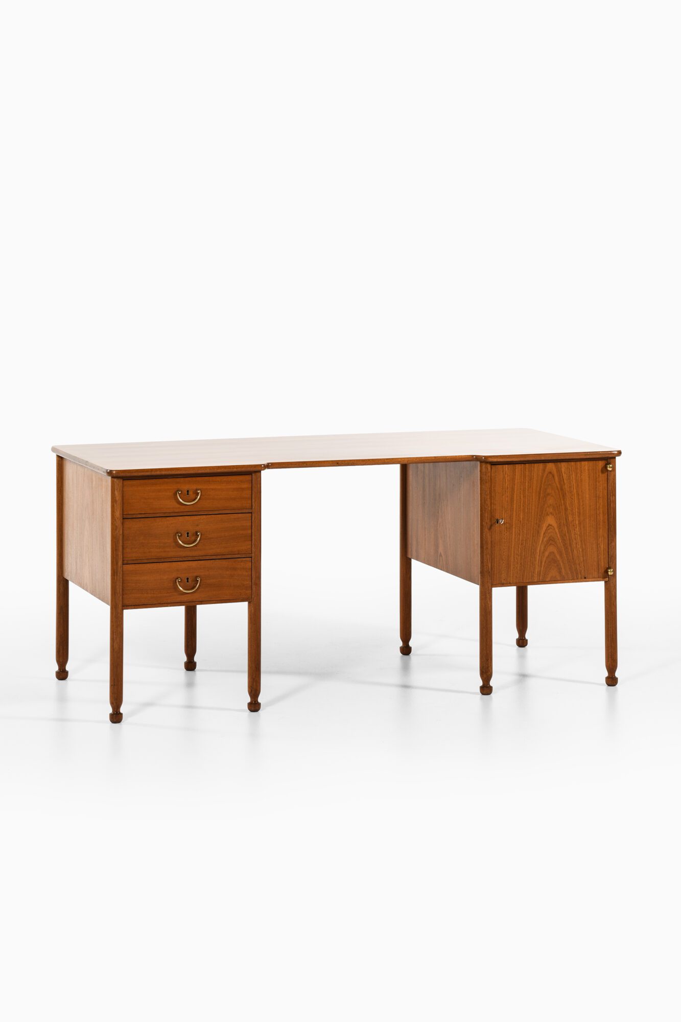 Josef Frank desk model 770 in mahogany at Studio Schalling