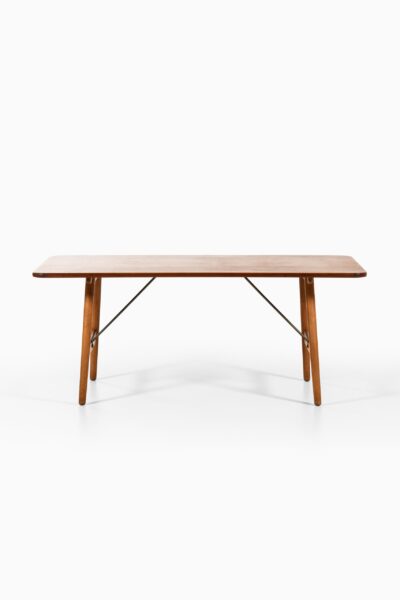 Børge Mogensen hunter table by Søborg at Studio Schalling