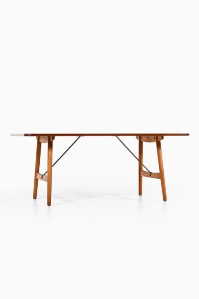 Børge Mogensen hunter table by Søborg at Studio Schalling