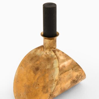 Pierre Forsell decanter in brass at Studio Schalling