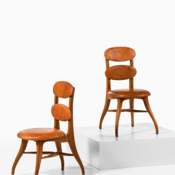Vilhelm Lauritzen chairs in niger leather at Studio Schalling