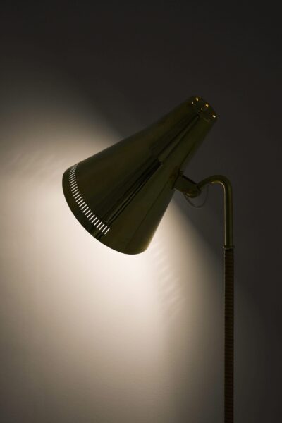 Paavo Tynell floor lamp model K-10 at Studio Schalling
