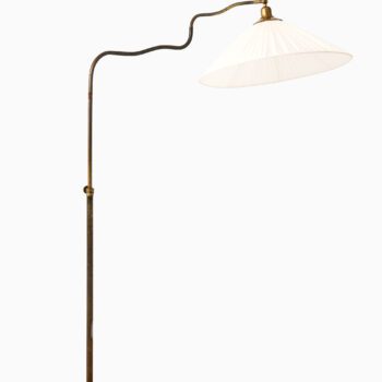 Adjustable floor lamp in brass at Studio Schalling