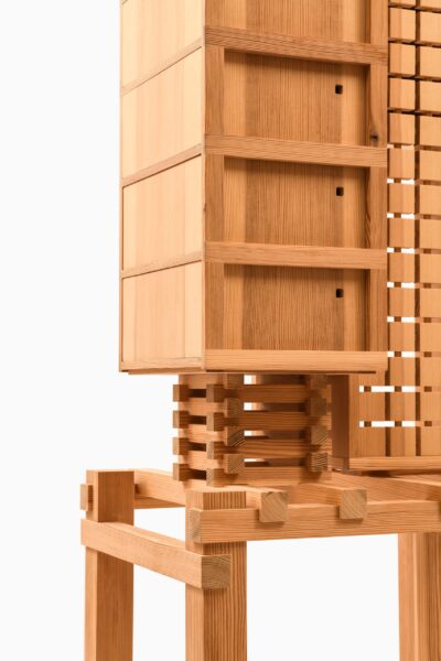 Gustav Aliki cabinet 'Brut' in pine at Studio Schalling