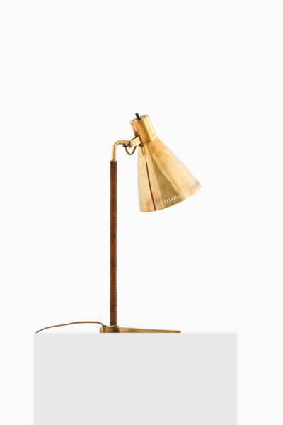 Paavo Tynell table lamp model 9224 at Studio Schalling