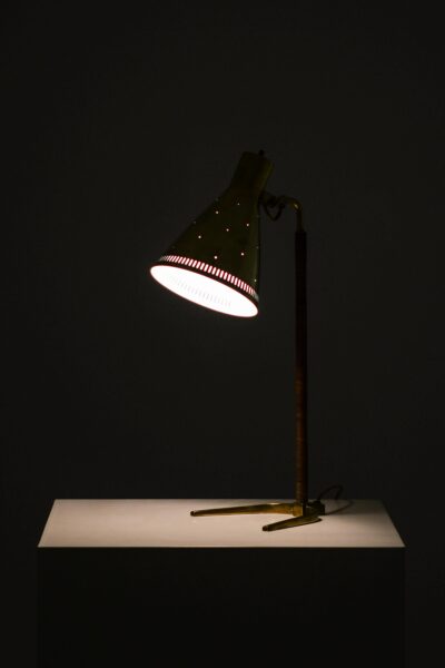 Paavo Tynell table lamp model 9224 at Studio Schalling