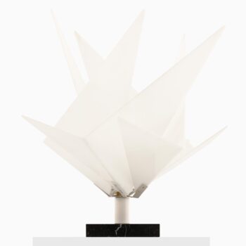 Table lamp in marble and white plastic at Studio Schalling