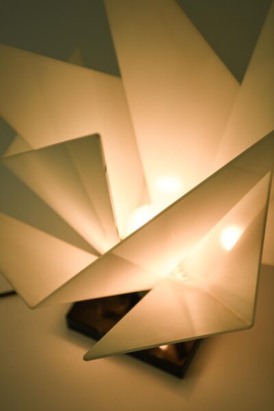 Table lamp in marble and white plastic at Studio Schalling