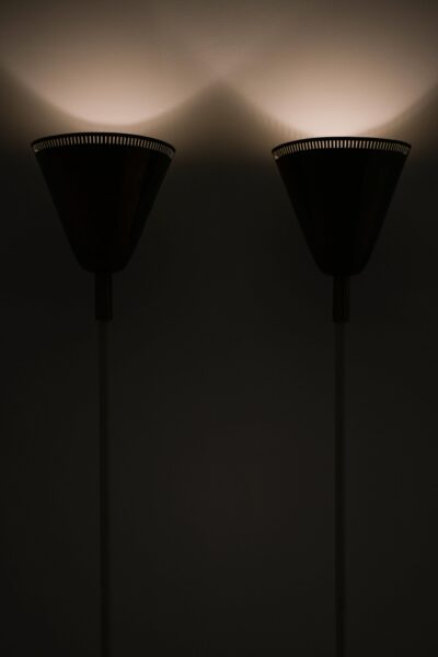 Floor lamps / uplights in brass at Studio Schalling
