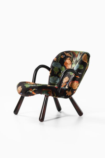 Arnold Madsen clam easy chair at Studio Schalling