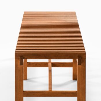 Bench / side table in solid oak at Studio Schalling