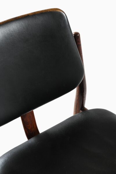 Arne Vodder dining chairs in rosewood at Studio Schalling