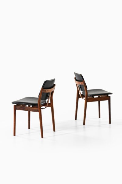 Arne Vodder dining chairs in rosewood at Studio Schalling