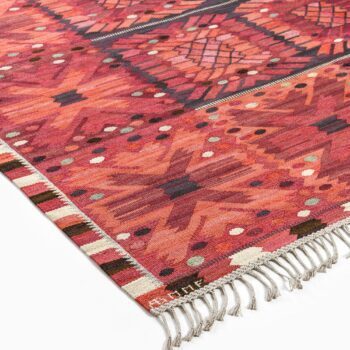 Barbro Nilsson carpet Nejlikan röd at Studio Schalling