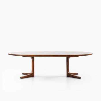 Dining table in rosewood by Dyrlund at Studio Schalling