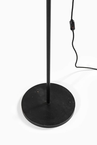 Poul Henningsen floor lamp 'Water pump' at Studio Schalling