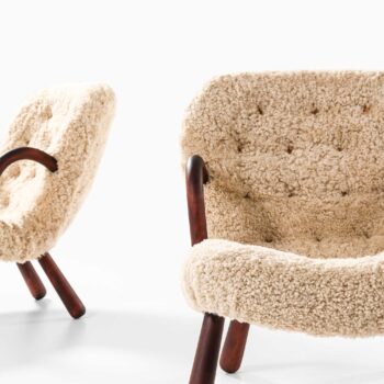 Arnold Madsen Clam easy chairs at Studio Schalling